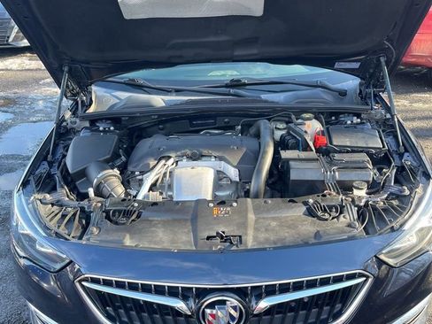 Used 2019 Buick Regal Preferred w/ Driver Confidence Package I image 11