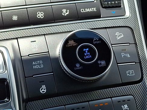Certified 2023 Hyundai Santa Fe Limited AWD/4WD image 27