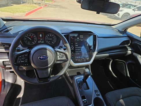 Used 2024 Subaru Crosstrek 2.0i Premium image 16