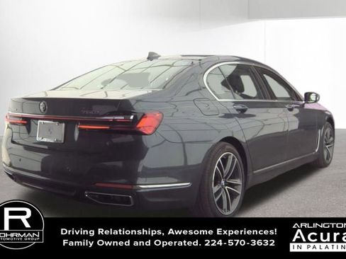 Used 2020 BMW 750i xDrive w/ Executive Package image 5