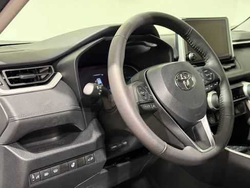 Certified 2024 Toyota RAV4 XLE w/ Convenience Package AWD/4WD image 17