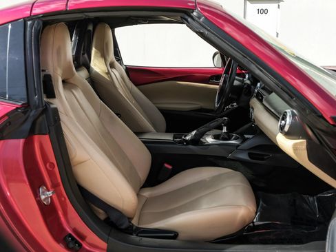 Used 2018 MAZDA MX-5 Miata RF Grand Touring RWD image 31
