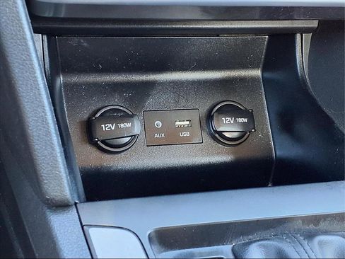 Used 2019 Hyundai Elantra SEL w/ Winter Weather Package image 26