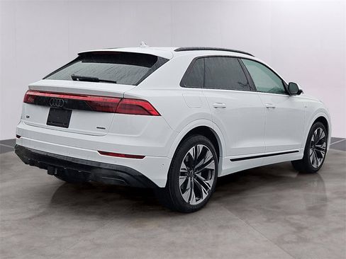 New 2026 Audi Q8 Premium Plus image 3