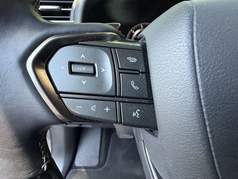 Used 2022 Lexus LX 600 4WD w/ Accessory Package (Z1) image 18