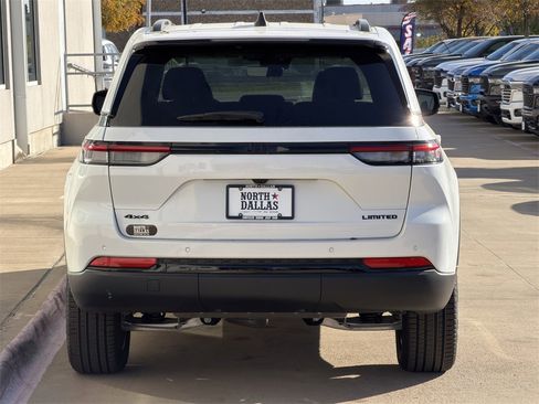 New 2025 Jeep Grand Cherokee Limited w/ Black Appearance Package image 6