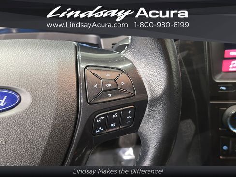 Used 2017 Ford Explorer XLT w/ Equipment Group 202A image 15