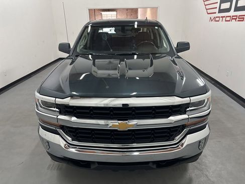 Used 2018 Chevrolet Silverado 1500 LT w/ All Star Edition AWD/4WD image 3