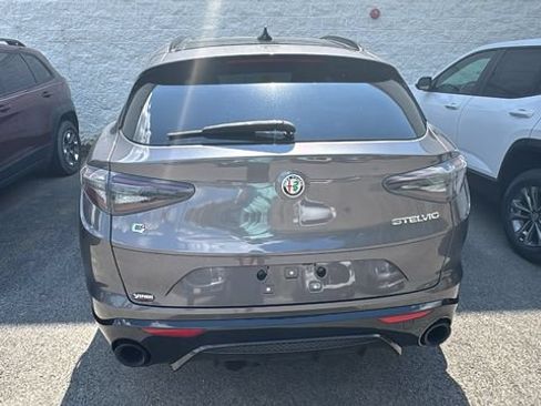 Used 2024 Alfa Romeo Stelvio Veloce AWD/4WD image 5