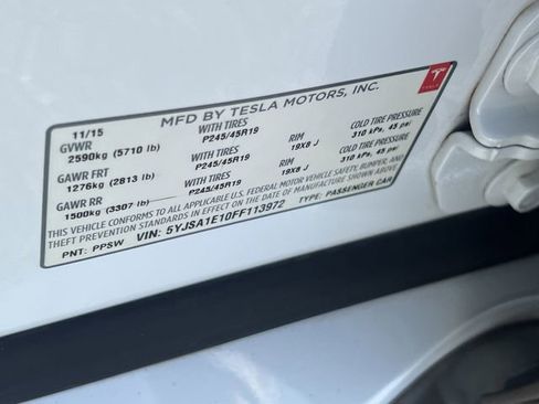 Used 2015 Tesla Model S 85 image 34