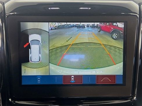 Used 2018 Chevrolet Traverse Premier w/ Driver Confidence II Package image 21