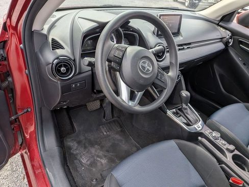 Used 2016 Scion iA image 9