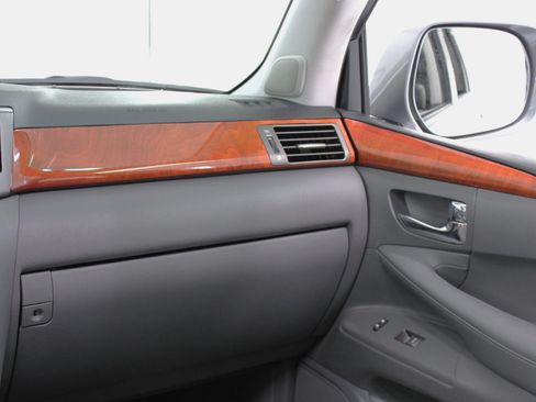 Used 2009 Lexus LX 570 4WD image 58