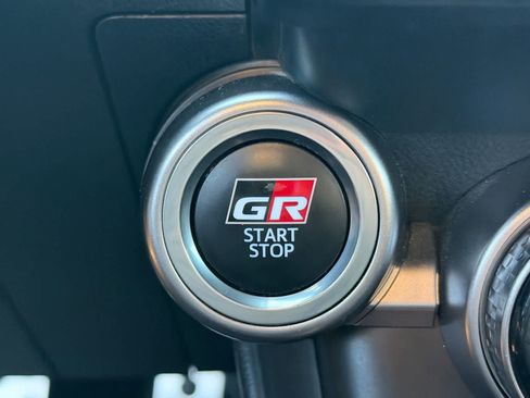 Used 2022 Toyota GR86 Premium RWD image 17