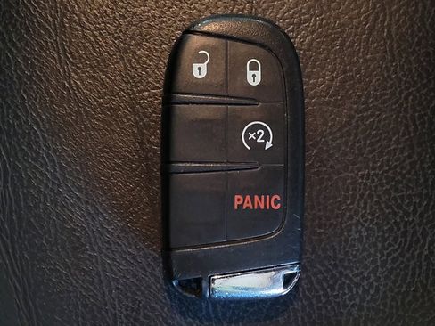 Used 2018 Jeep Compass Limited AWD/4WD image 32