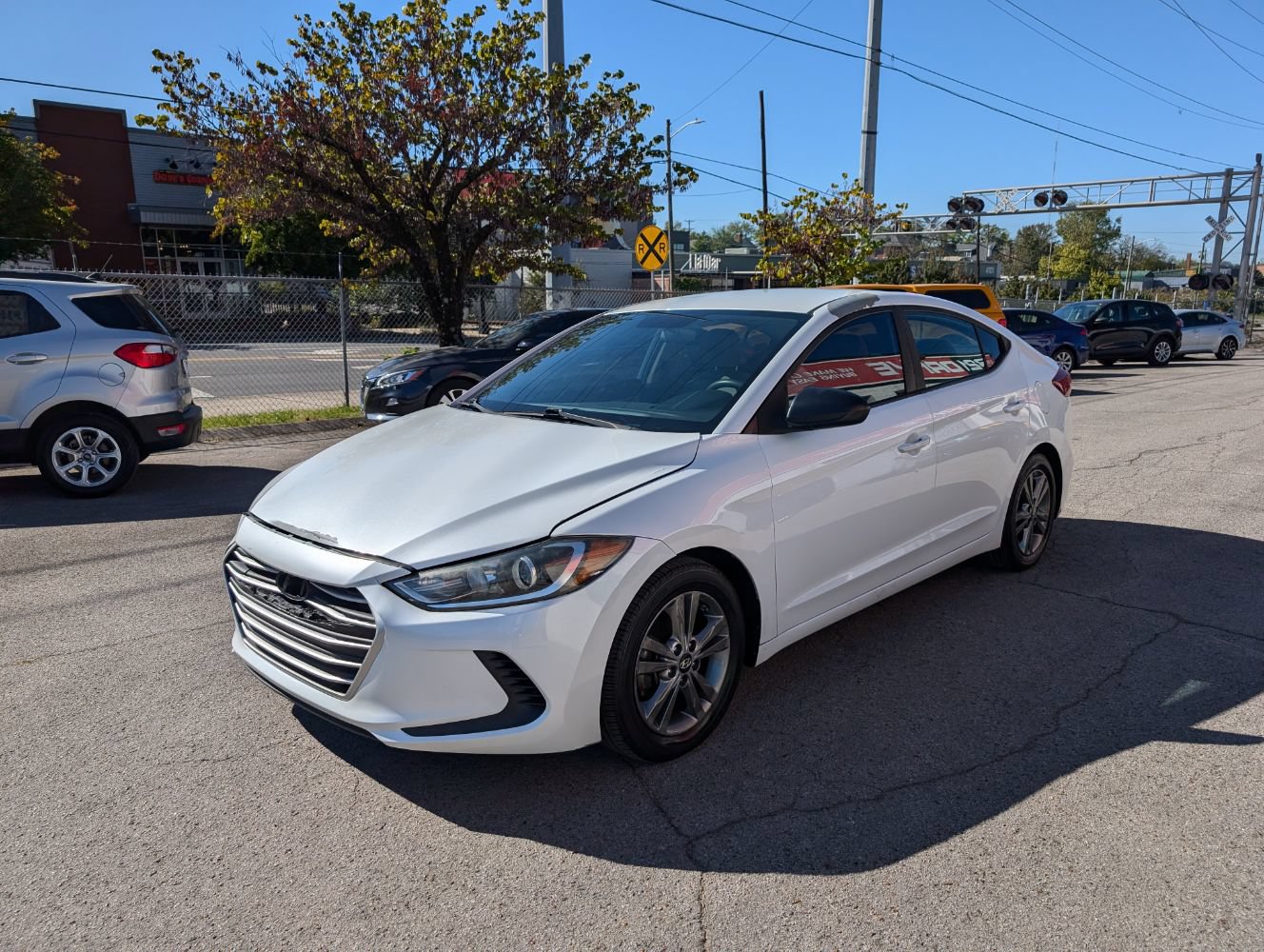 Used 2017 Hyundai Elantra SE FWD image 3