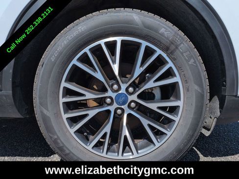 Used 2022 Ford Escape SE FWD image 12