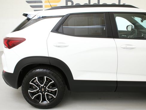 Certified 2023 Chevrolet TrailBlazer ACTIV w/ Sun and Liftgate Package FWD image 7
