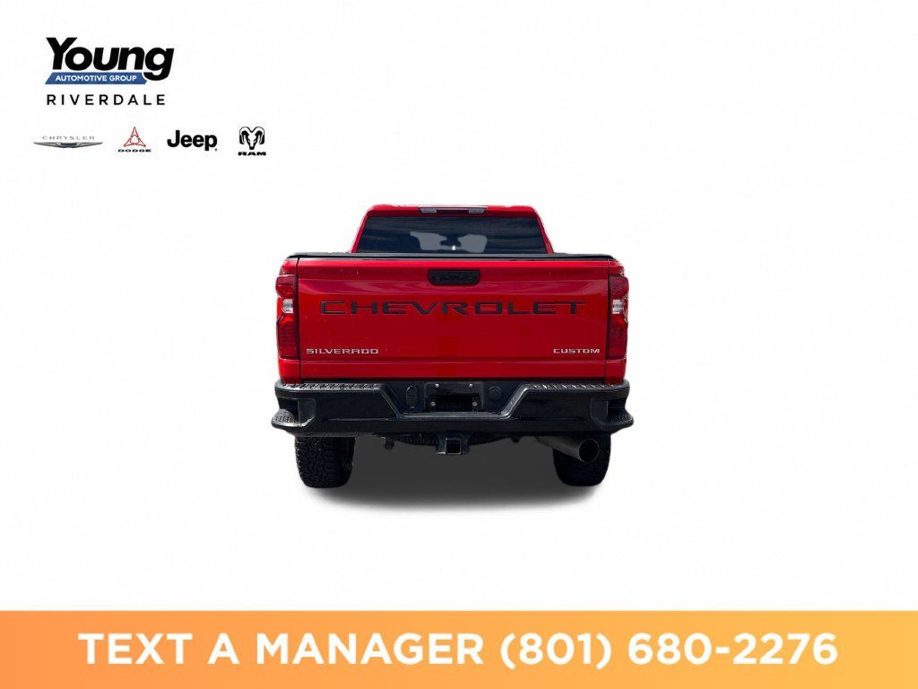 Used 2023 Chevrolet Silverado 2500 Custom w/ Custom Value Package AWD/4WD image 4