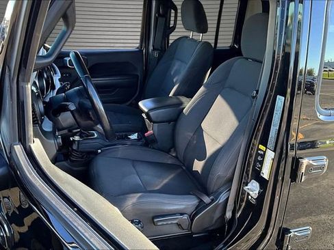 Used 2022 Jeep Gladiator Sport AWD/4WD image 22
