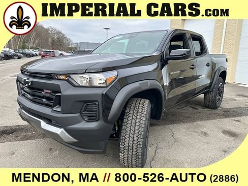 New 2026 Chevrolet Colorado Trail Boss w/ Midnight Edition image 5