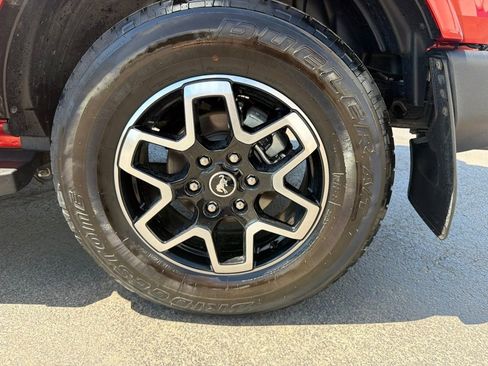 Certified 2024 Ford Bronco Outer Banks AWD/4WD image 45