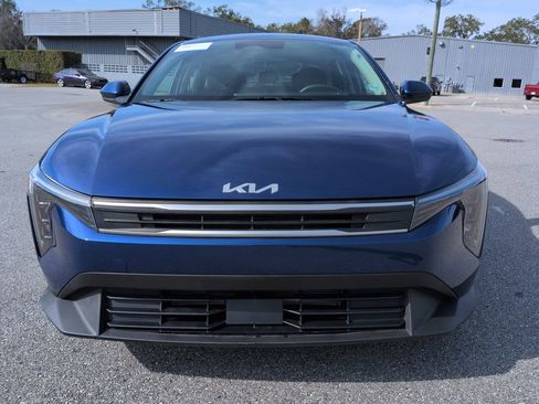 Used 2025 Kia K4 LXS image 9
