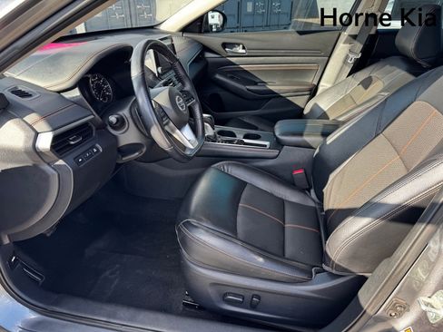 Used 2020 Nissan Altima 2.5 SR image 10