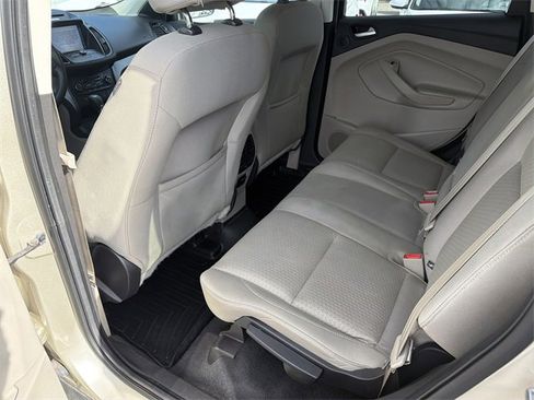 Used 2017 Ford Escape SE w/ Equipment Group 201A image 21