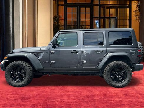 Used 2020 Jeep Wrangler Unlimited Sport AWD/4WD image 2