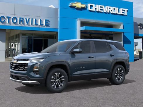 New 2026 Chevrolet Equinox LT image 2