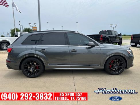 Used 2025 Audi SQ7 Prestige w/ Prestige Package AWD/4WD image 6