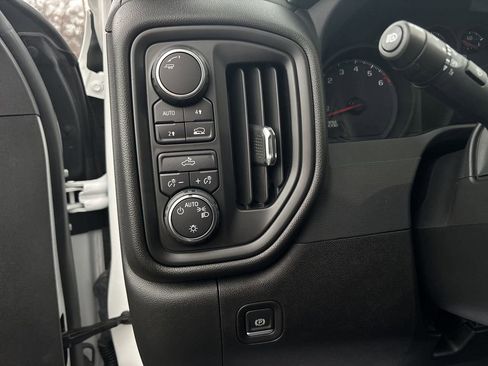 Used 2023 Chevrolet Silverado 1500 W/T w/ WT Value Package image 17