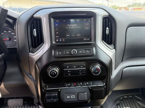 Used 2021 Chevrolet Silverado 1500 W/T w/ WT Fleet Convenience Package RWD image 11