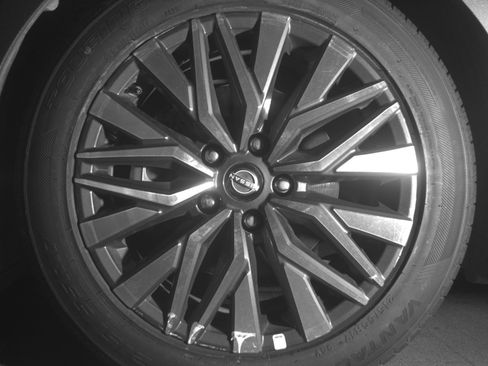 Used 2025 Nissan Altima 2.5 SV image 12