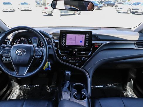 Used 2024 Toyota Camry SE FWD image 13