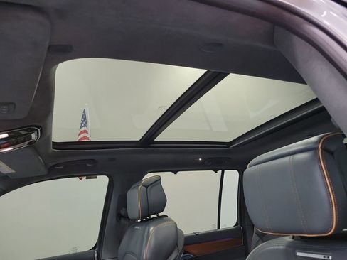 Used 2022 Jeep Grand Wagoneer Series II w/ Convenience Group III image 42