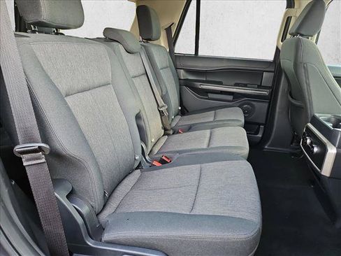 Used 2024 Ford Expedition XLT RWD image 21