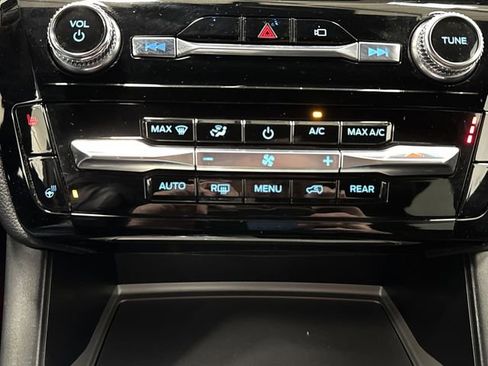 Used 2023 Ford Explorer ST-Line image 8