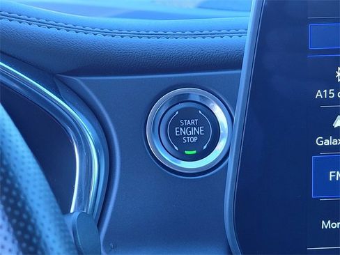 Used 2023 Chevrolet Blazer LT image 15