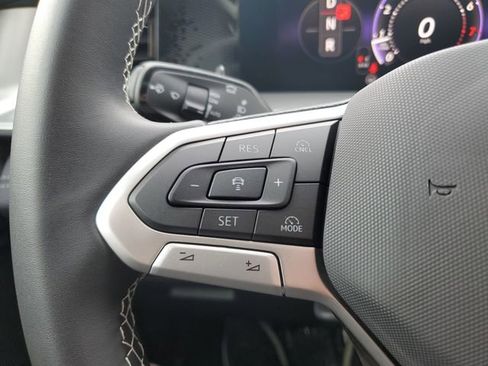 New 2026 Volkswagen Tiguan SE image 22