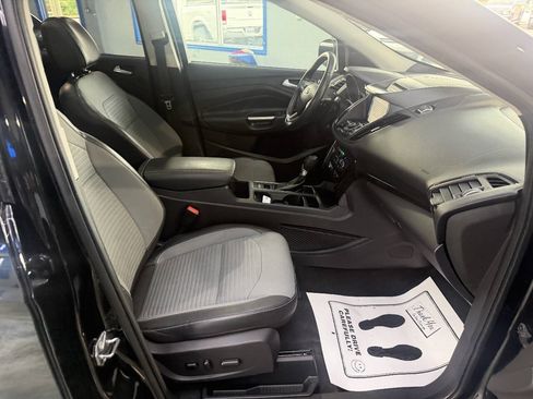 Used 2017 Ford Escape Titanium w/ Canadian Touring Package AWD/4WD image 21