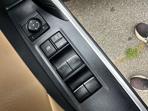 Used 2025 Toyota RAV4 XLE Premium w/ Weather Package AWD/4WD image 28