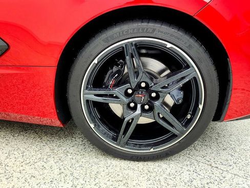 Used 2024 Chevrolet Corvette Stingray Preferred Cpe w/ Z51 Performance Package image 9