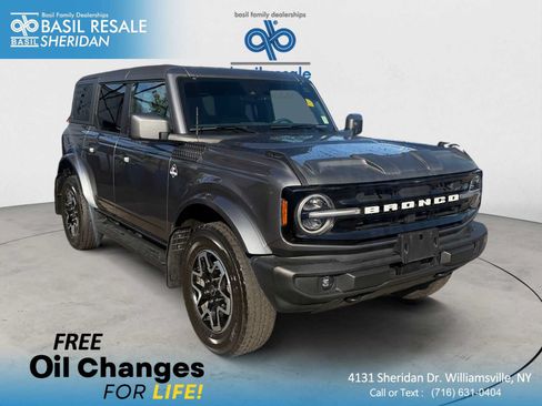 Used 2023 Ford Bronco Outer Banks AWD/4WD image 1
