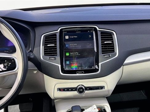 Used 2024 Volvo XC90 B5 Core w/ Protection Package Premier image 6