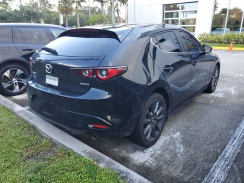 Used 2023 MAZDA MAZDA3 s FWD image 4