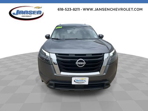 Used 2024 Nissan Pathfinder SV FWD image 3