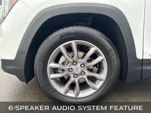 Used 2022 GMC Terrain SLT image 11