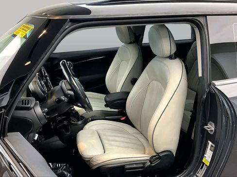 Used 2018 MINI Cooper S FWD image 8